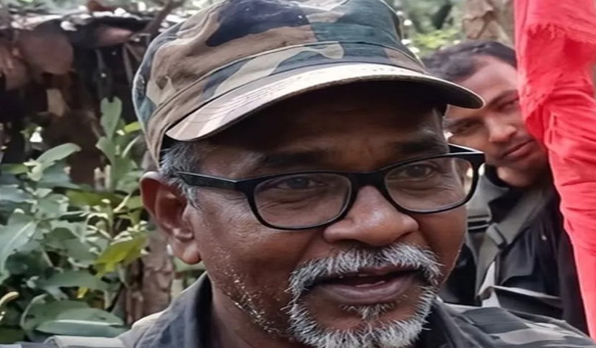 1 करोड़ का इनामी नक्सली 2 साथियों सहित गिरफ्तार, करीबी ने खोले गुप्त ठिकानों के राज