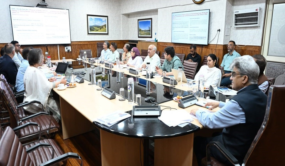 मुख्य सचिव ने PMAY-U आवास योजनाओं का लिया जायजा, J&K में आवास परियोजनाओं को मिशन मोड में पूरा करने का किया आह्वान