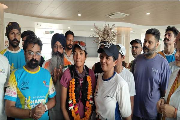 कन्याकुमारी से लद्दाख तक दौड़ती रहीं सोफिया सूफी पहुंचीं लुधियाना, छठे गिनीज वर्ल्ड रिकॉर्ड की ओर कदम बढ़ाए