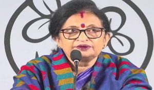 ममता बनर्जी को बड़ा झटका, चंद्रिमा भट्टाचार्य ने संगठन के सभी पदों से दिया इस्तीफा
