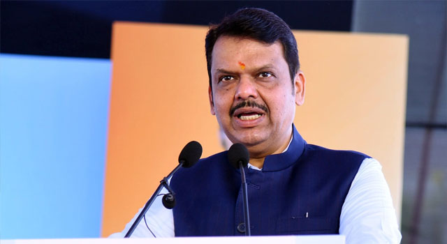 गृह मंत्री अमित शाह पर की गई टिप्पणी को लेकर फड़णवीस ने राहुल गांधी पर साधा निशाना