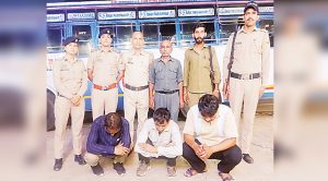 मंडी पुलिस ने 5.535 किलो चरस और 568 ग्राम अफीम की बरामद, 3 तस्कर गिरफ्तार