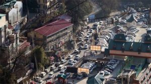 22 लाख वाहनों के बोझ तले हांफा शिमला, पर्यटन सीजन में रोज जाम से जूझे लोग