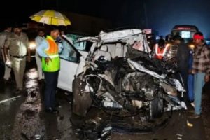 5 members of former MLA's family died in an accident