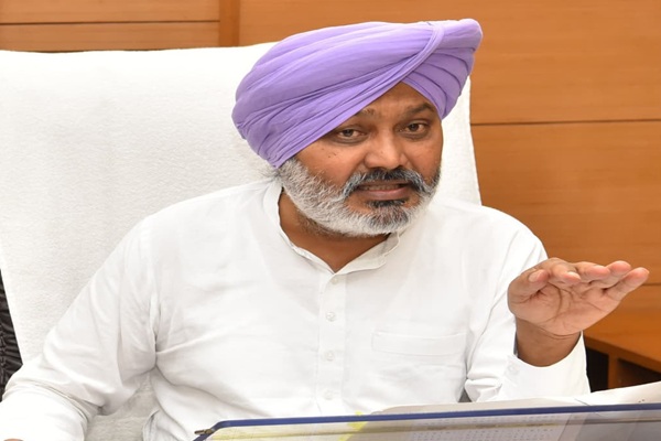 जमीन अधिग्रहण के दौरान जमीन मालिकों को मिलेंगे अधिक आवासीय और व्यावसायिक प्लॉट: हरपाल सिंह चीमा