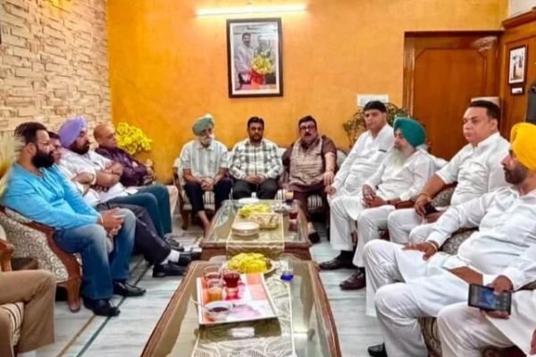 भाजपा जिलाध्यक्ष सलिल कपूर की ताजपोशी 25 : मनीष शर्मा