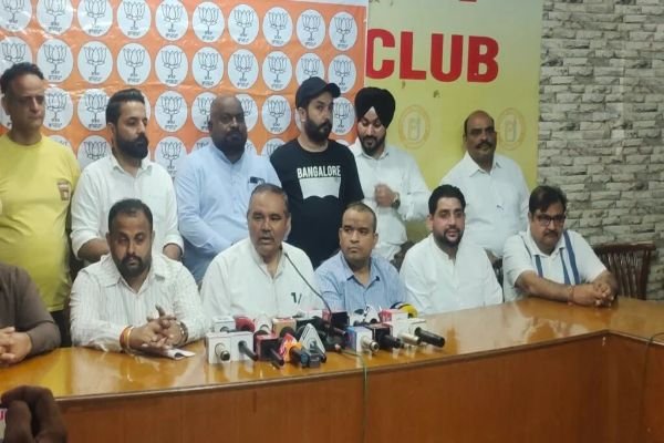 प्रदर्शन के नाम पर नियम तोड़ना गलत : विजय सांपला