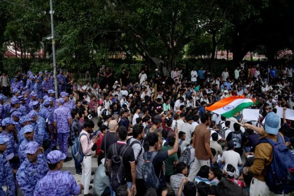 DCP ऑफिस से लौटे CJP प्रवक्ता सौरव दास, डटे हैं प्रदर्शनकारी