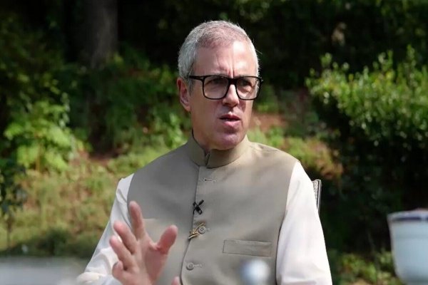 किश्तवाड़ की MLA ने मुख्यमंत्री उमर अब्दुल्ला से की मुलाकात, सार्वजनिक मुद्दों पर की चर्चा