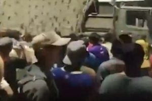मणिपुर में असम राइफल्स कैंप के बाहर बवाल, भीड़ ने की पत्थरबाजी और आगजनी; सुरक्षा बलों ने संभाला मोर्चा