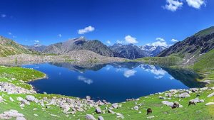 पाकिस्तान: स्वात घाटी में नाव पलटने से छह पर्यटकों की मौत, तीन लोग लापता