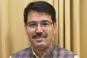 बंजार में 11 डॉक्टर, 20 बेड; विधायक ने उठाए सवाल