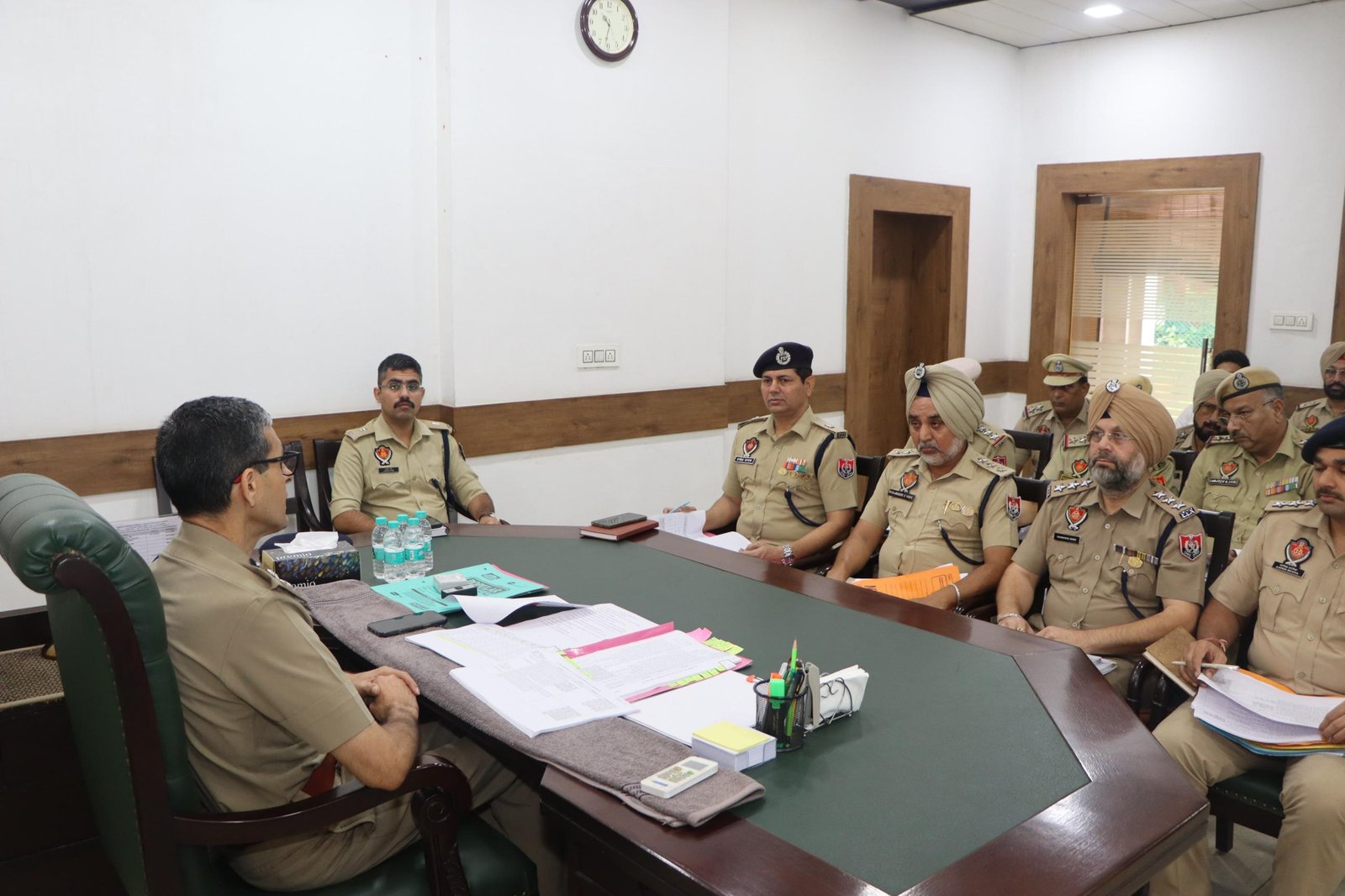 जालंधर में अपराध समीक्षा बैठक, पुलिस को सुरक्षा बढ़ाने के निर्देश
