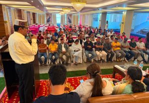 सरकार की नीतियों के खिलाफ मनाली में 10 को जनआंदोलन : ठाकुर