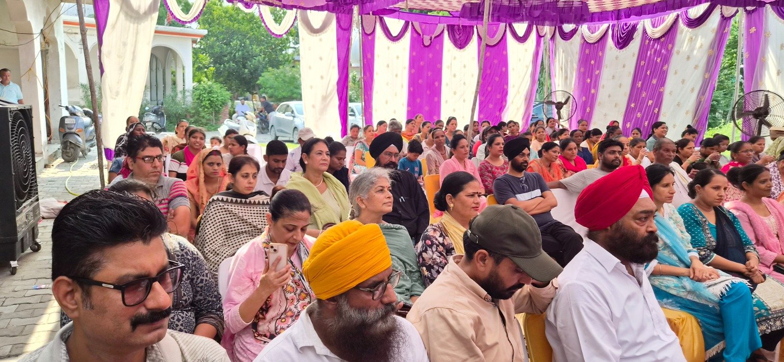 निधि कोहली ने जालंधर सेंट्रल में महिला विंग को मजबूत करने के लिए अलग-अलग वार्डों में की आउटरीच मीटिंग