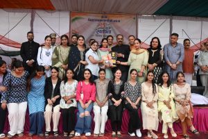 स्तरीय स्वतंत्रता दिवस समारोह में मंडी की उत्कृष्ट विभूतियां सम्मानित
