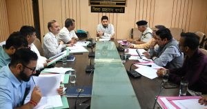 खाद्य सुरक्षा मानकों के उल्लंघन पर होगी सख्त कार्रवाई: उपायुक्त अपूर्व देवगन