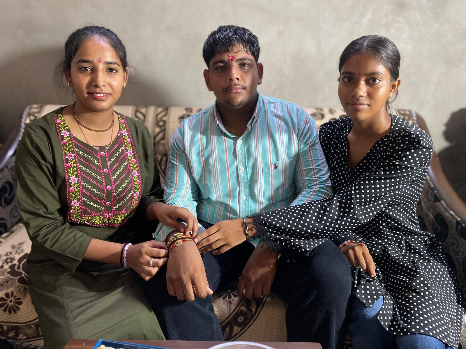 राखी के पवित्र धागे ने जोड़े रिश्ते, मोगा में उत्साह और उमंग के साथ मना रक्षाबंधन