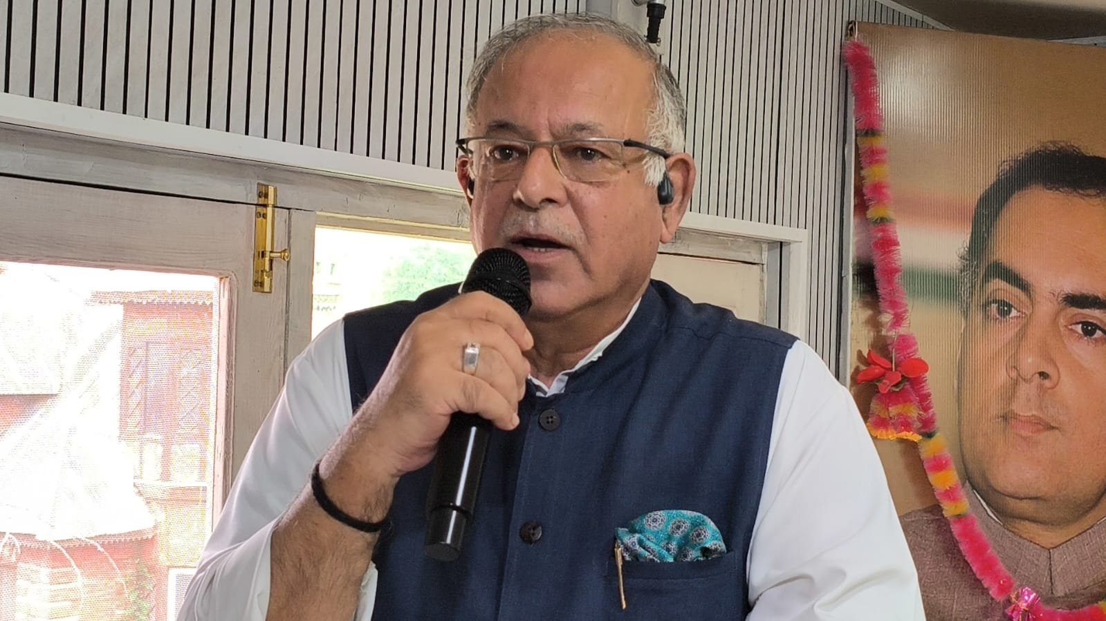 J&K में बिजली की बढ़ी दरों पर कांग्रेस का विरोध, तारिक हमीद कर्रा ने टैरिफ वापस लेने की मांग की