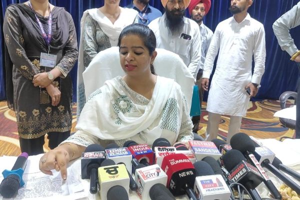 F&CC चुनाव पर भिड़े AAP-BJP पार्षद