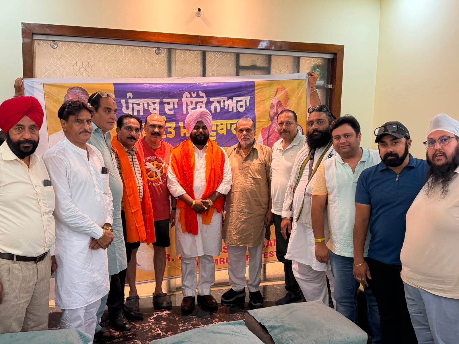 अरबन एस्टेट के MLA डॉ. जसबीर सिंह संधू ने मौके पर सुनीं लोगों की समस्याएं, बोले- सड़कों का होगा कायाकल्प
