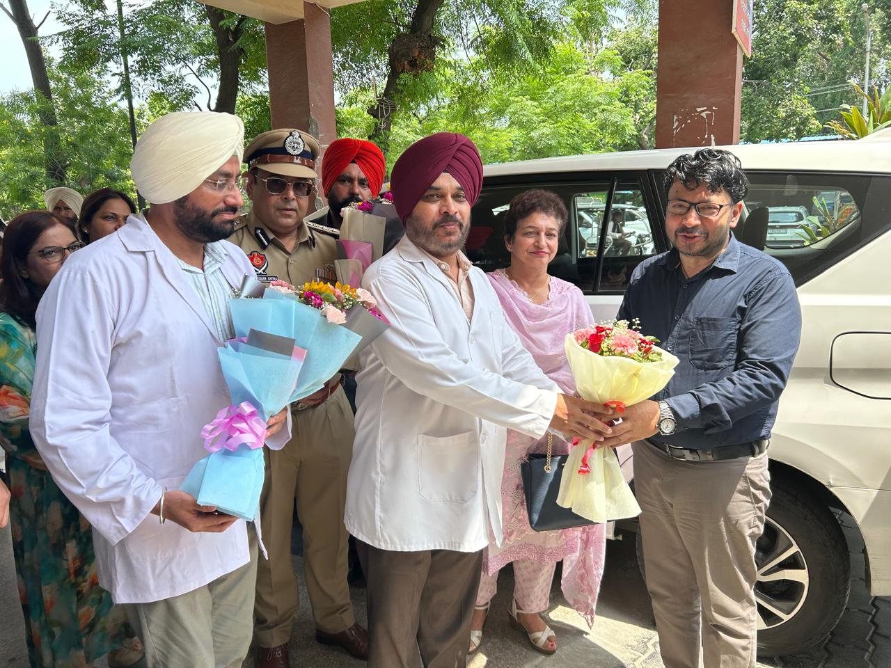 नशे के खिलाफ मुहिम में योगदान देने वाले ड्रग डिटॉक्सिफिकेशन फ्रंट के सदस्य सम्मानित, अमन अरोड़ा ने बांटे प्रशंसा पत्र