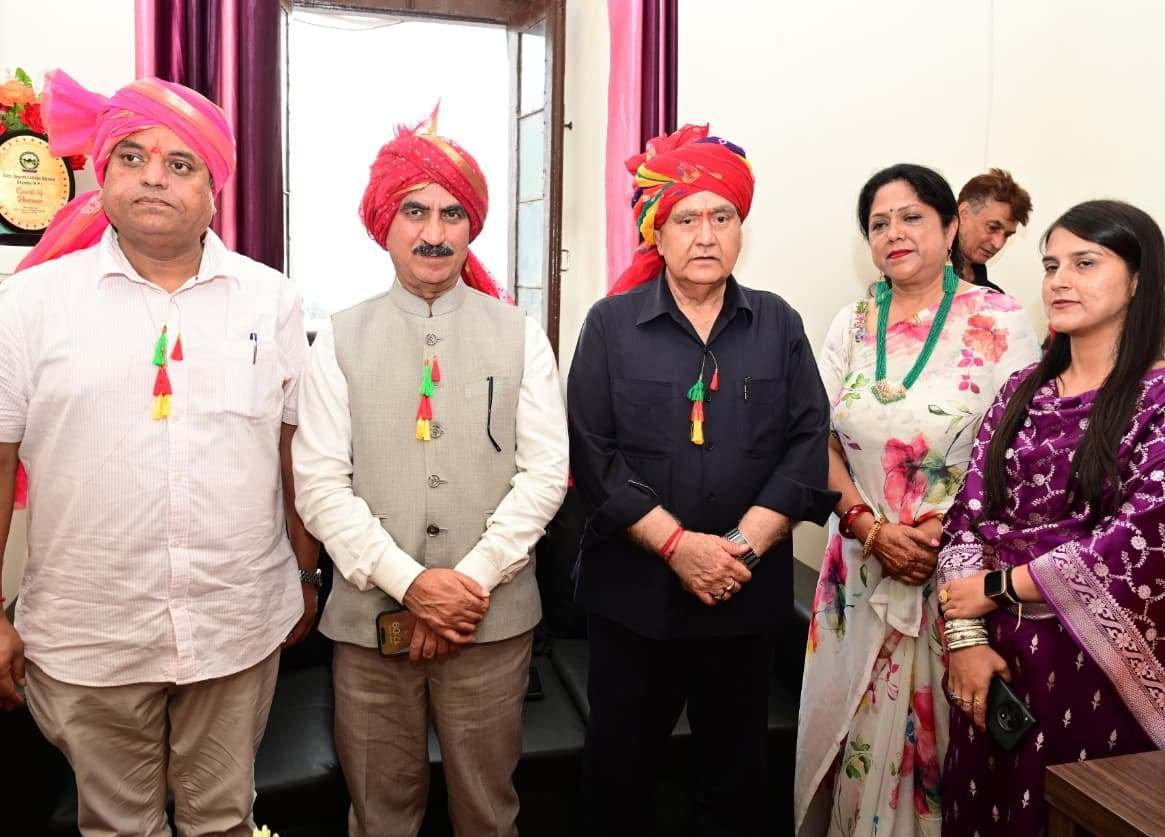 मुख्यमंत्री ने पारंपरिक मिंजर शोभायात्रा का नेतृत्व किया, चंबा के अंतरराष्ट्रीय मिंजर मेले का हुआ समापन