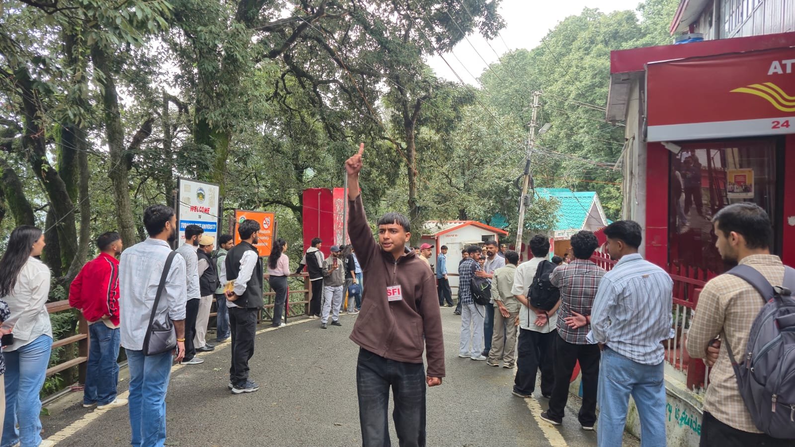 HPU में 25% फीस बढ़ोतरी पर SFI भड़की, आंदोलन की चेतावनी