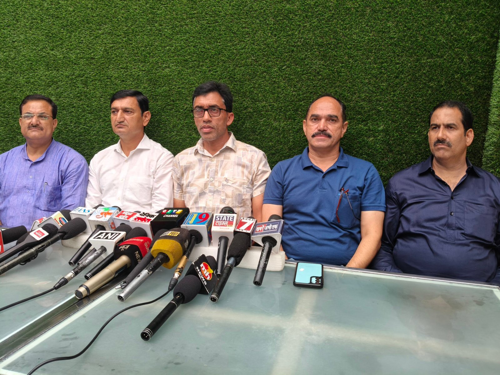 कॉम्प्लेक्स सिस्टम पर सरकार से आर-पार की लड़ाई के मूड में प्राथमिक शिक्षक संघ, 5 सितंबर तक फैसला नहीं तो आंदोलन होगा और तेज