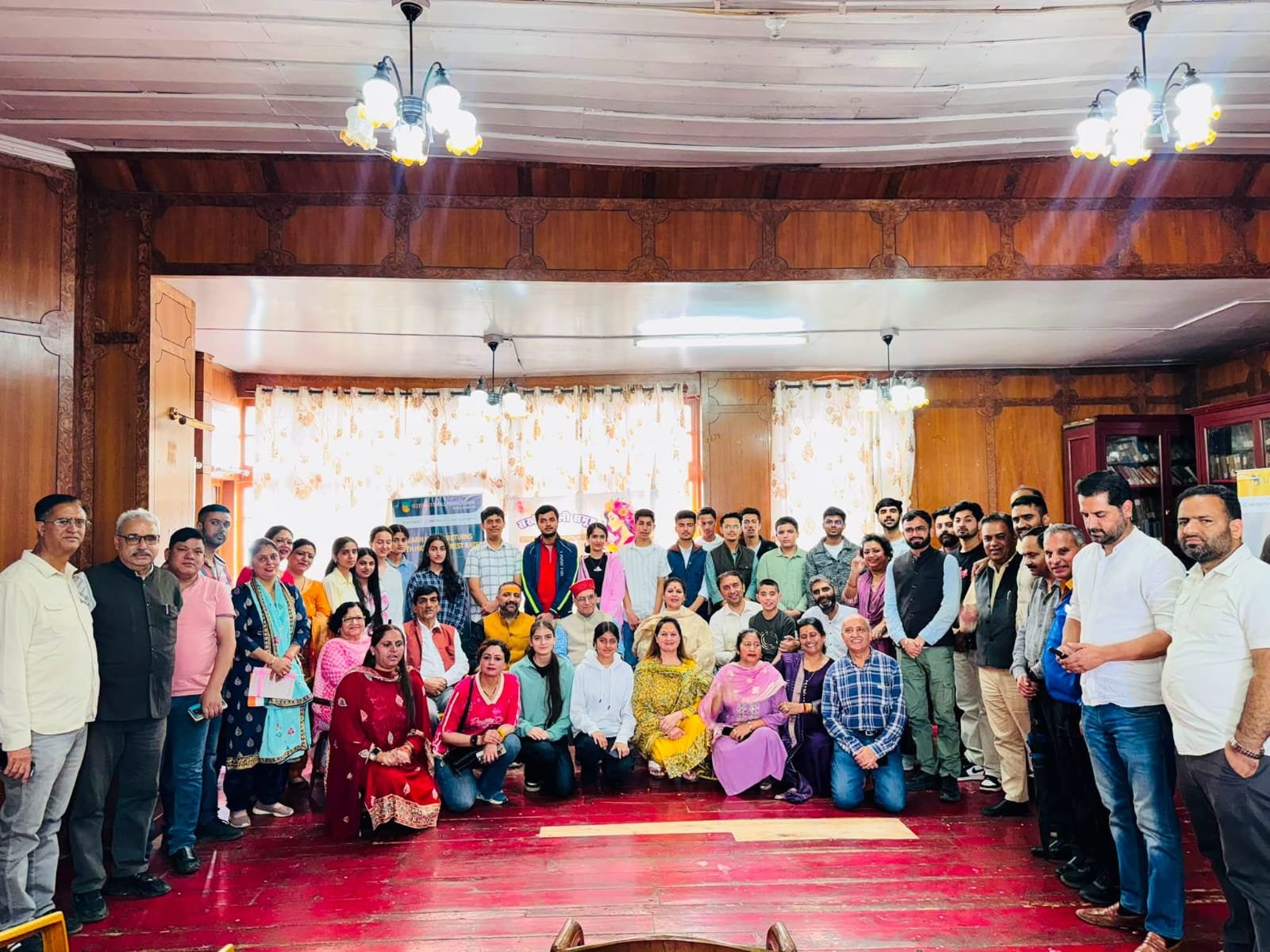 NEET में सफलता हासिल करने वाले शिमला के प्रतिभाशाली विद्यार्थियों का सम्मान, YWCA माल रोड में हुआ प्रतिभा सम्मान समारोह