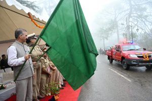 मुख्यमंत्री सुक्खू ने 46 अग्निशमन वाहनों को दिखाई हरी झंडी