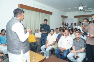 फिना सिंह सिंचाई परियोजना नवंबर 2027 तक होगी पूरी : मुकेश अग्निहोत्री