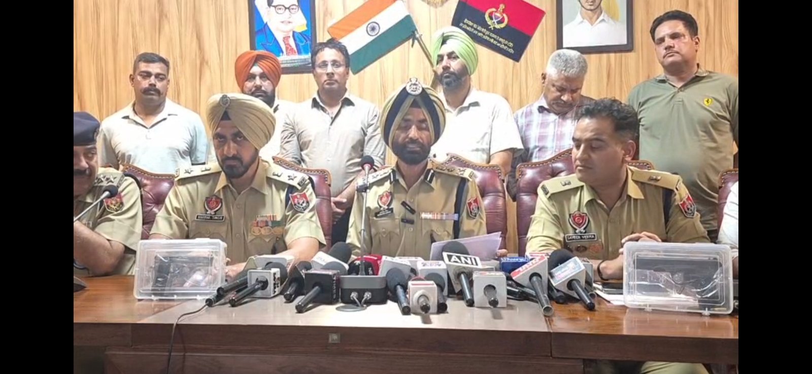 सुलझा लुधियाना के फोटोग्राफर की हत्या का मामला, पुलिस मलेशिया से पंजाब लाई तीन आरोपी
