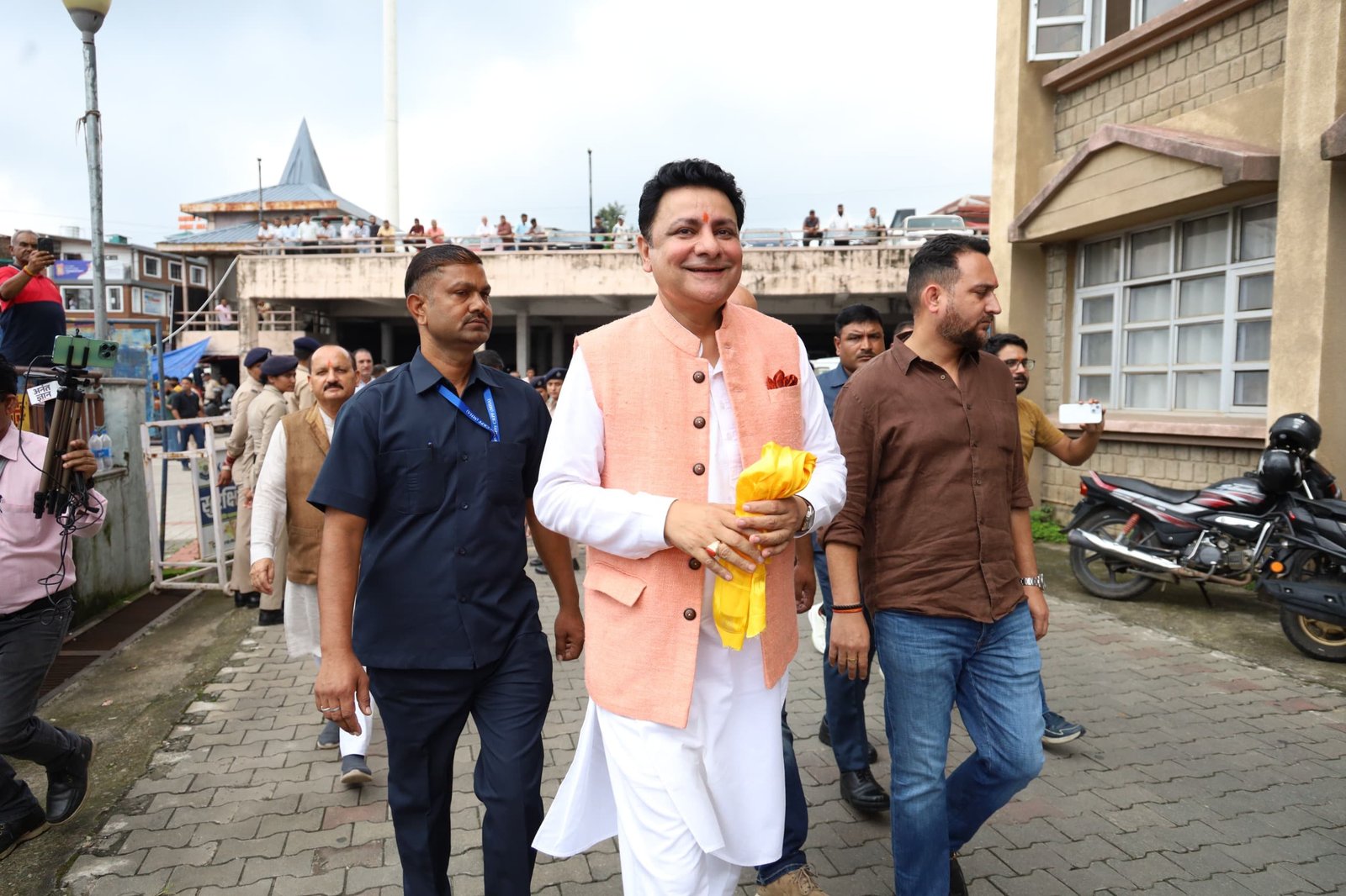 कांग्रेस सरकार की दमनकारी नीति मुझे जनता की आवाज उठाने से नहीं रोक सकती : सुधीर शर्मा