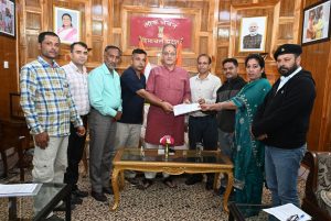 राज्यपाल कविंद्र गुप्ता से मिला दलित शोषण मुक्ति मंच, डीजीपी को पद से हटाने की मांग
