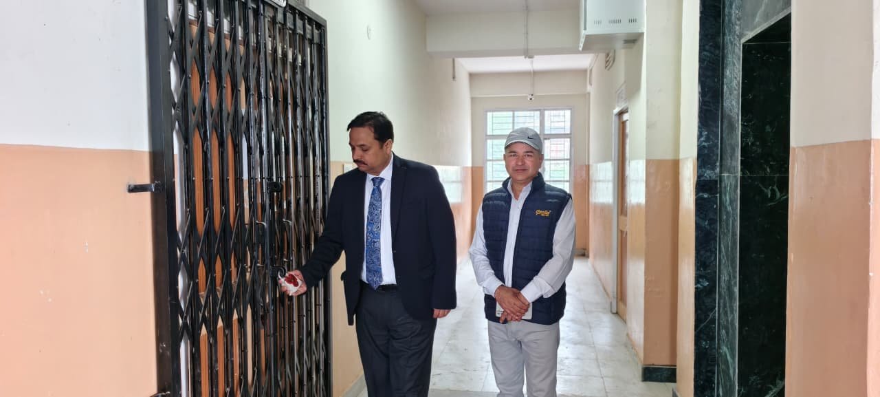 ईवीएम वेयरहाउस की सुरक्षा में लापरवाही नहीं होगी बर्दाश्त, उपायुक्त ने दिए सख्त निर्देश