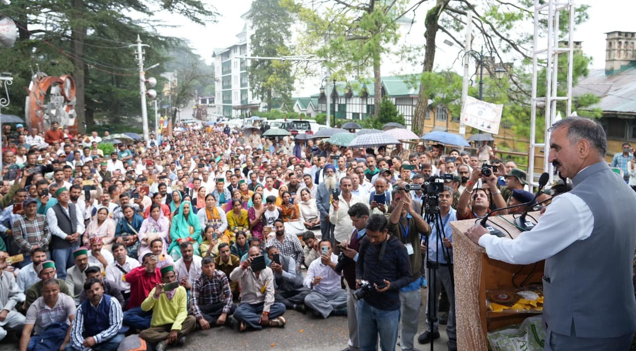पंचायत चौकीदारों की लंबित मांगों पर प्रदेश सरकार सहानुभूतिपूर्ण दृष्टिकोण से ले रही निर्णयः मुख्यमंत्री सुक्खू