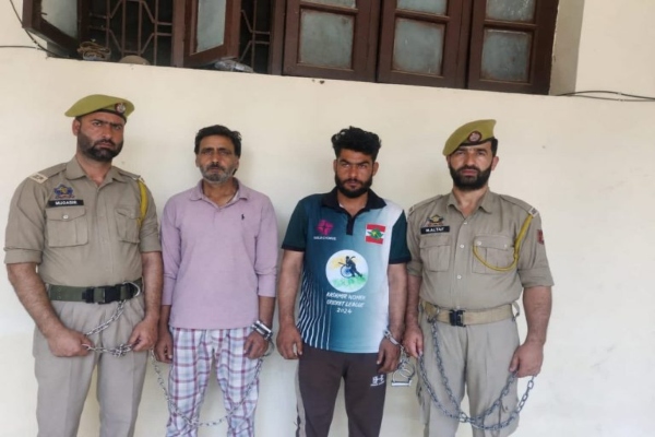 J&K: अनंतनाग में ड्रग्स तस्करी पर बड़ा एक्शन, PIT-NDPS एक्ट के तहत 2 आरोपी गिरफ्तार