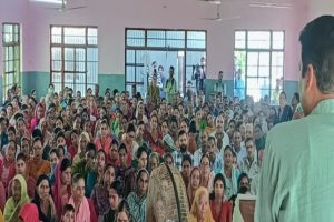 धर्मपुर में 1,137 बीपीएल परिवारों को योजनाओं की जानकारी, जल्द शुरू होगा नौवां चरण