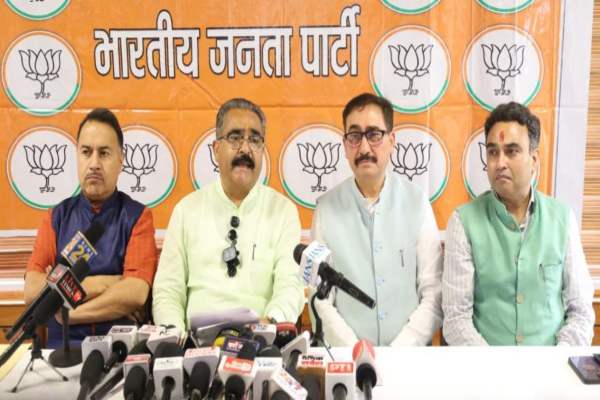 सुक्खू सरकार ने हिमाचल की जनता से छीना सस्ता सफर, भाजपा की जनहितैषी परिवहन योजनाओं पर चलाई कैंची : बिक्रम ठाकुर