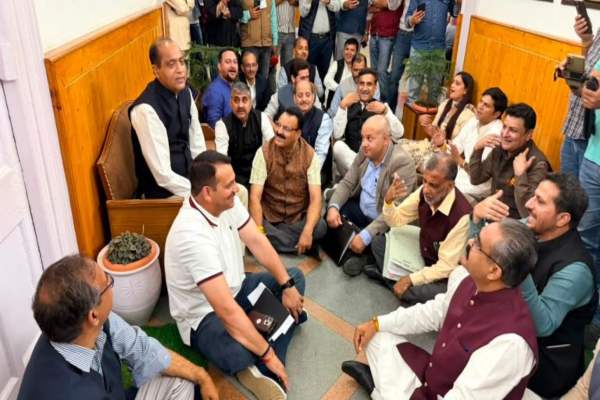 राष्ट्रगान के अपमान पर झूठ बोल रहे हैं मुख्यमंत्री, सार्वजनिक रूप से माफी मांगनी पड़ेगी : जयराम ठाकुर