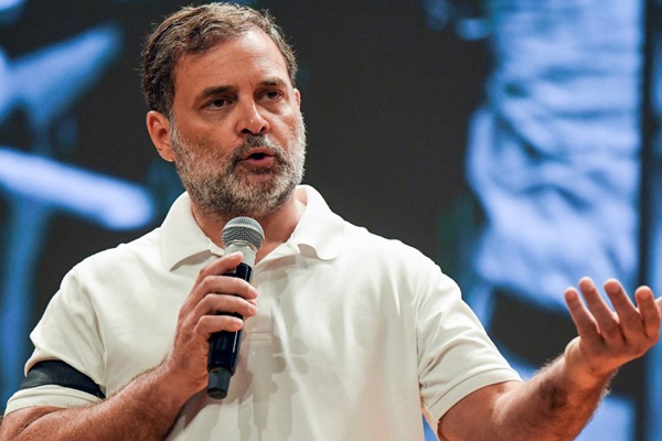‘अमेरिका के सामने झुकना बंद करें, UPI टैक्स वापस लें’, राहुल गांधी का PM मोदी पर हमला