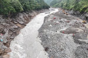 नेपाल में बाढ़ से तबाही, 114 भारतीय सुरक्षित निकाले गए; कई पर्यटक अब भी लापता