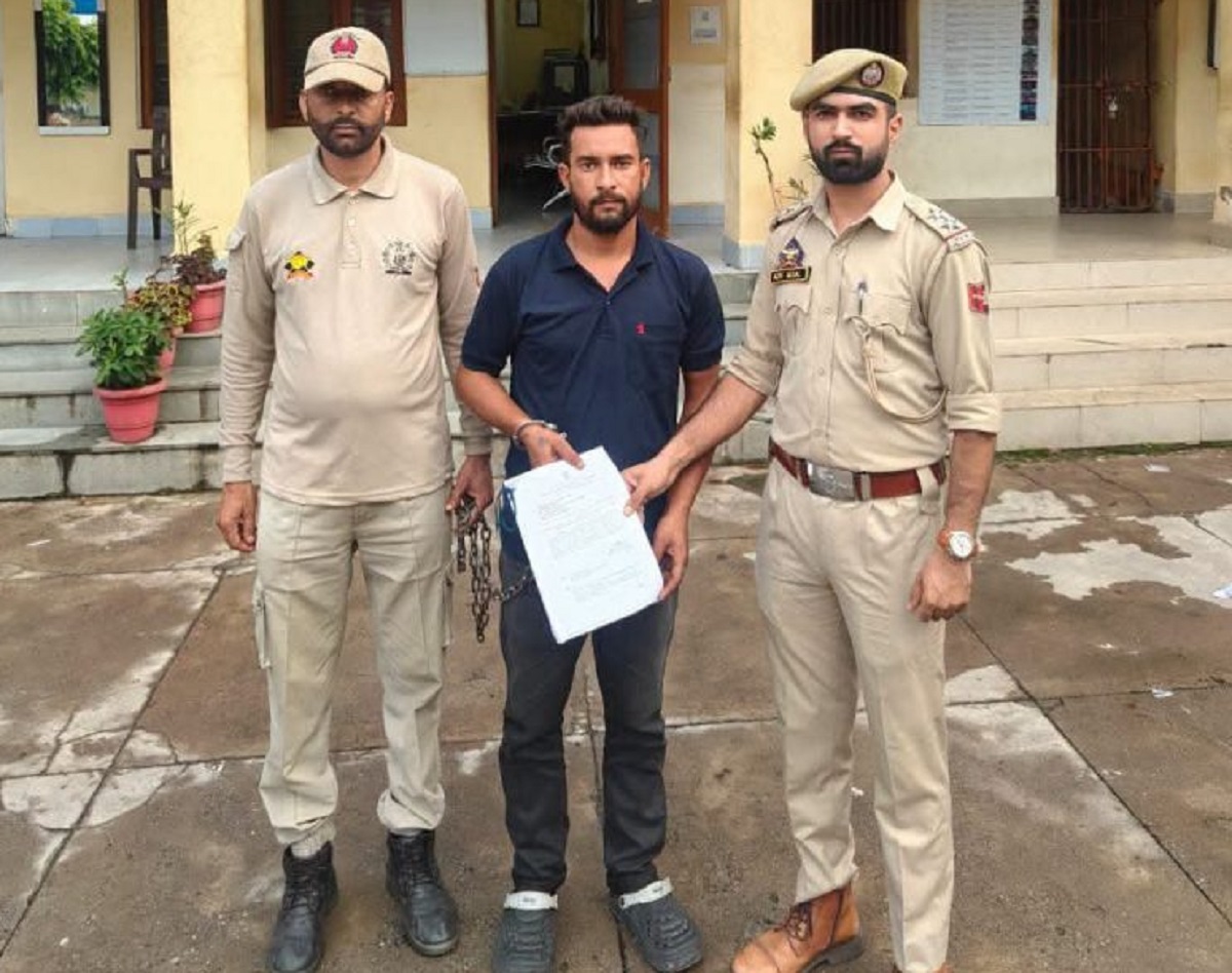 रियासी पुलिस ने ड्रग्स के आदी तस्कर के खिलाफ लगाया PIT-NDPS एक्ट, हिरासत में लिया गया आरोपी