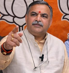 बागवानों की आजीविका से खिलवाड़, 5,500 करोड़ की सेब अर्थव्यवस्था को संकट में धकेल रही कांग्रेस सरकार: सांदीपनि भारद्वाज