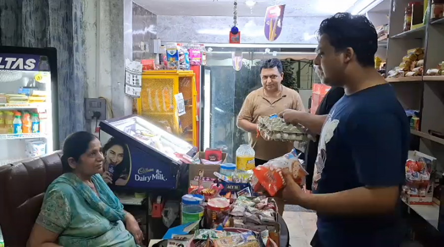 फगवाड़ा में कन्फेक्शनरी दुकान से 25 हजार की चोरी, CCTV में कैद हुई घटना