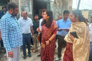 विकास कार्यों का निगमायुक्त ने किया निरीक्षण
