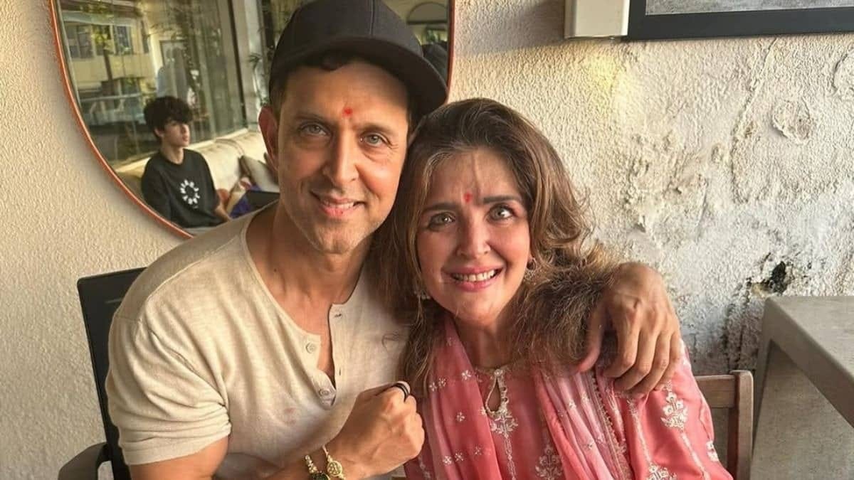 Rakhi Celebration : रक्षाबंधन पर बॉलीवुड में नजर आया भाई-बहन का खास रिश्ता, प्रिया दत्त और सुनैना रोशन ने मनाया जश्न