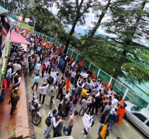 फीस वृद्धि के खिलाफ विद्यार्थी परिषद के आंदोलन की ऐतिहासिक जीत
