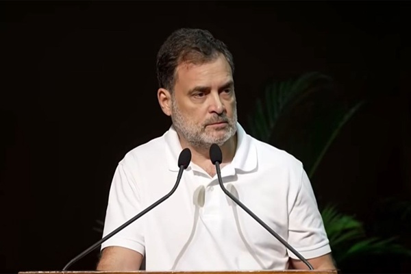 वोट चोरी, सरकार चोरी और अब पार्टी चोरी… TMC नाम-सिंबल फ्रीज पर राहुल गांधी का तीखा हमला